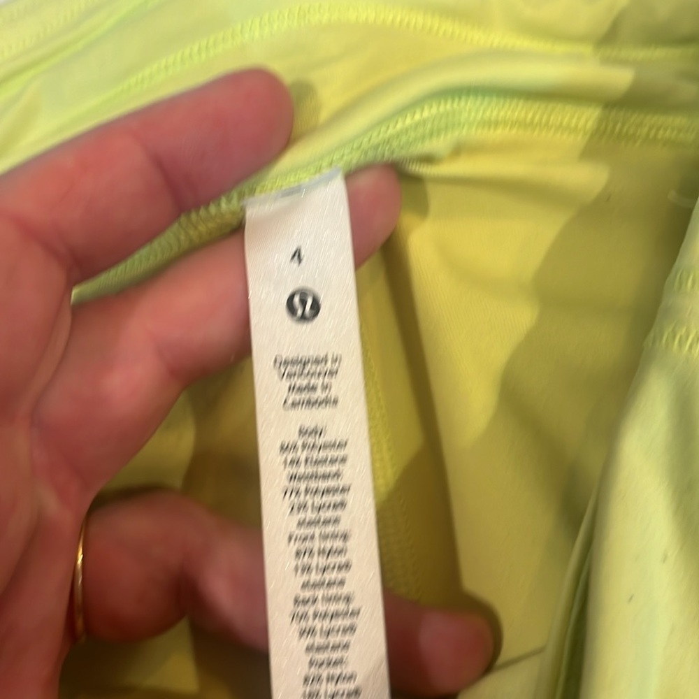 Lulu Lemon Skort Lime Green - Picture 9 of 9